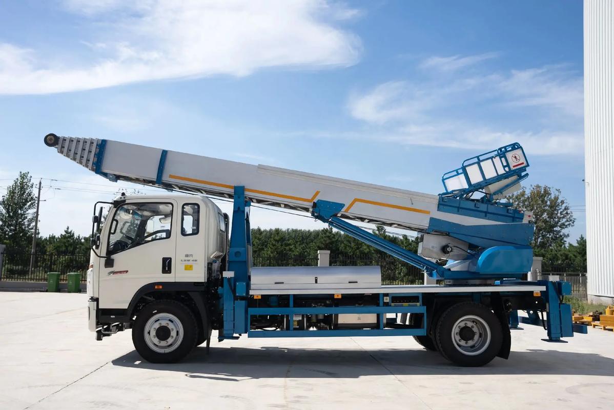 文安县云梯上料车租赁费用